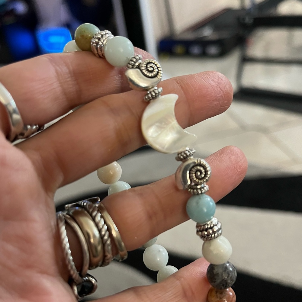 Made to order amazonite beads mother of pearl moon charm shell charms bracelet - Picture 5 of 6